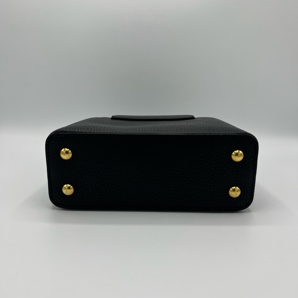 Louis Vuitton Capucines Mini Purse - Picture 3 of 12